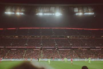 FIFA硬刚27亿人口市场，印度给2000万被拒，中国央视转播也陷僵局（配图示意）